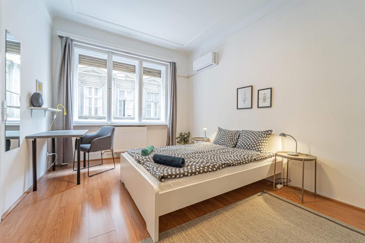 Central&Cozy Balcony!3Bdr 2Bth Budapest Ngoại thất bức ảnh